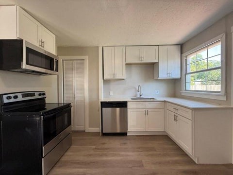 Tiny photo for 937 E 16th Street, Colorado City, TX 79512 (MLS # 21341478)