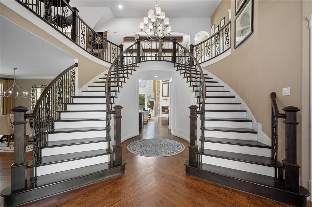 Photo for 4007 Barlow Court, Mansfield, TX 76063 (MLS # 21009687)