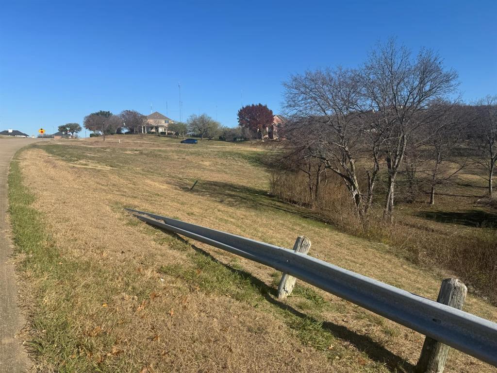 600 Oak Tree Cove