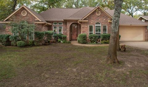 A home in Mabank