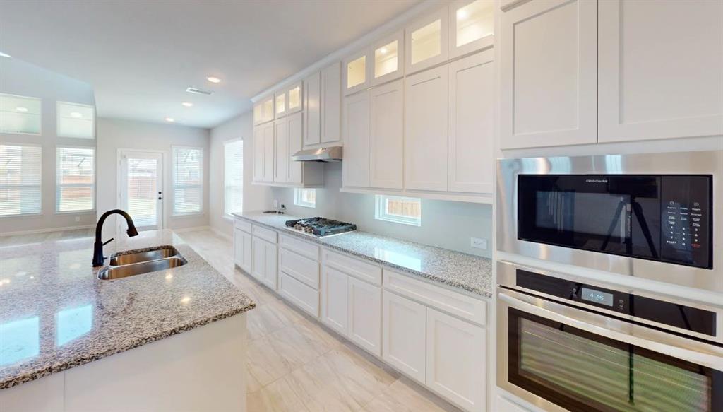 3328 Lakestriker Road