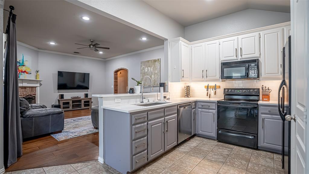 308 Vista Way Drive