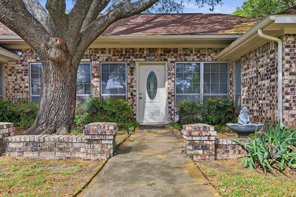 604 S Briarcrest Drive