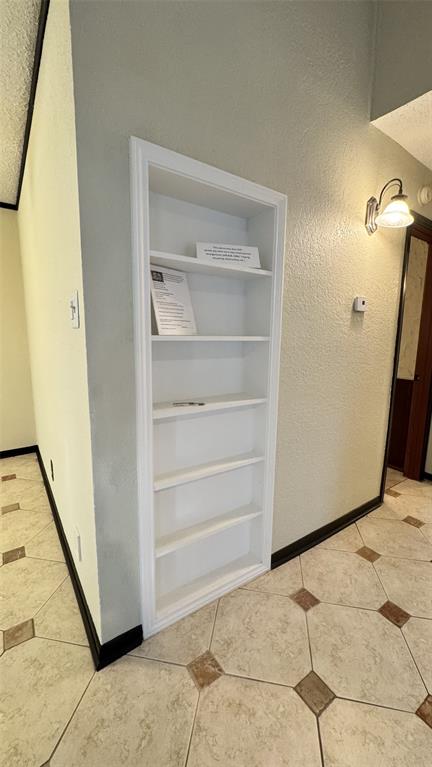 Cloisters Condo The - Residential