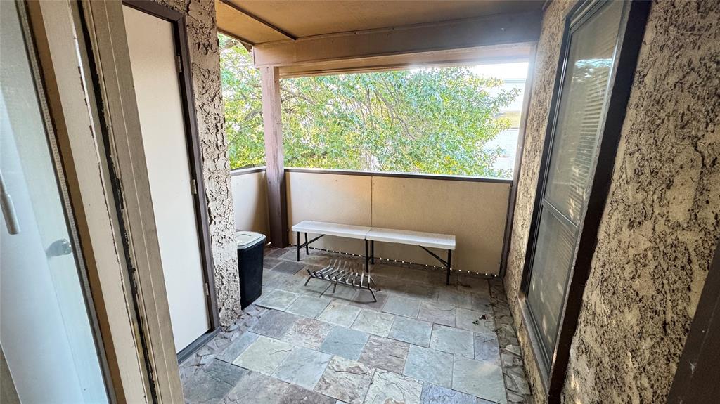 Cloisters Condo The - Residential