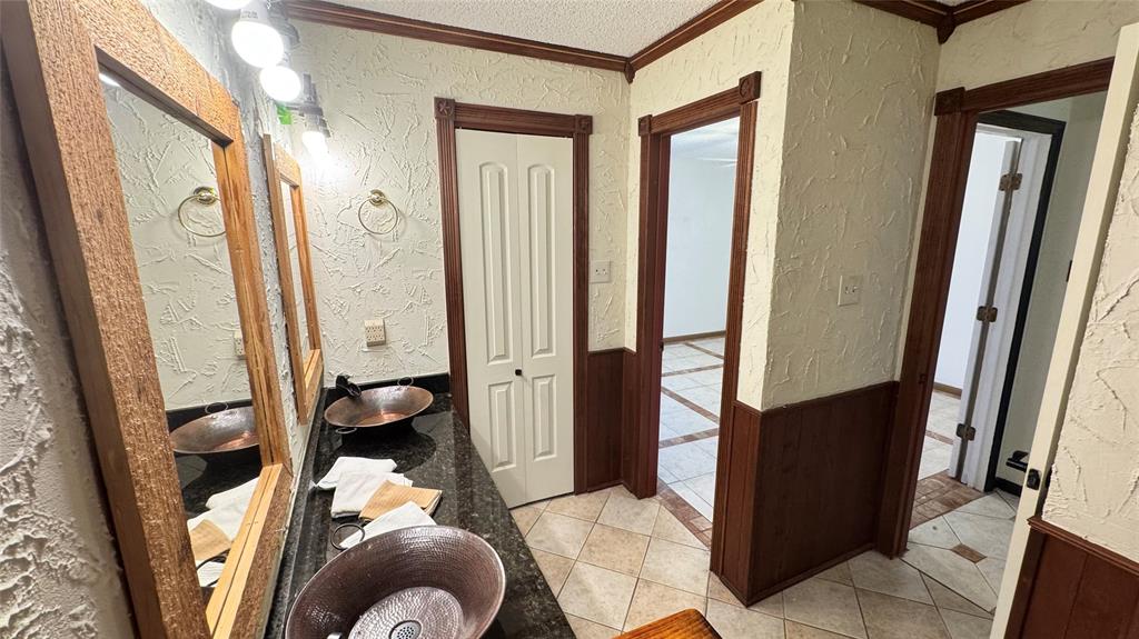 Cloisters Condo The - Residential