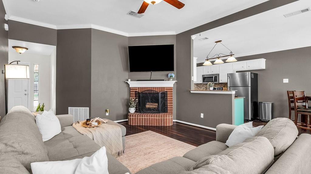 4905 Fox Ridge Lane