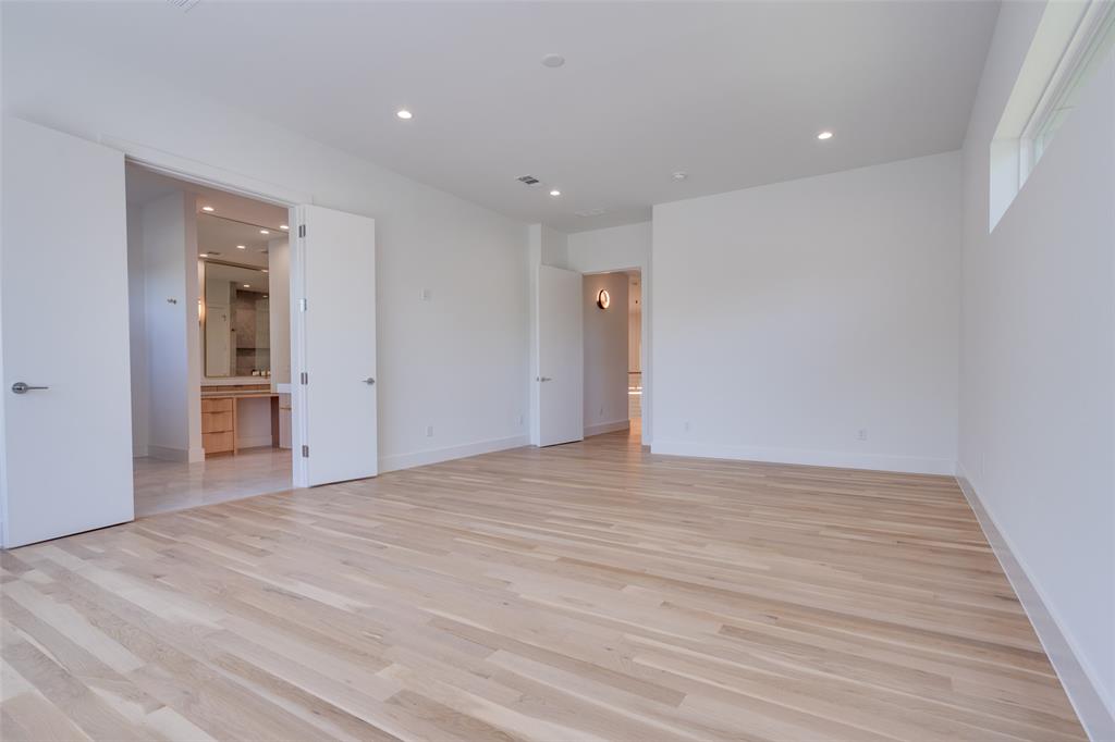 HAL MOSELEYS - Residential