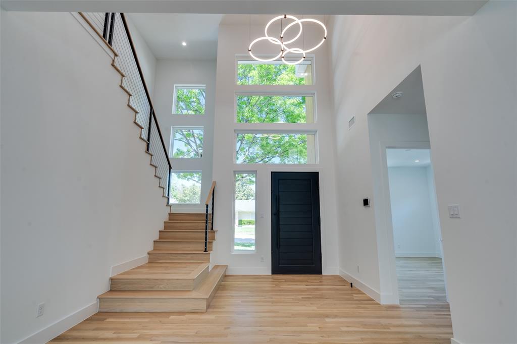 HAL MOSELEYS - Residential