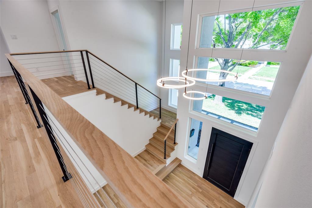 HAL MOSELEYS - Residential