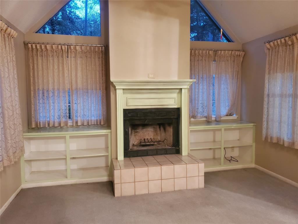 Holly Lake - Residential