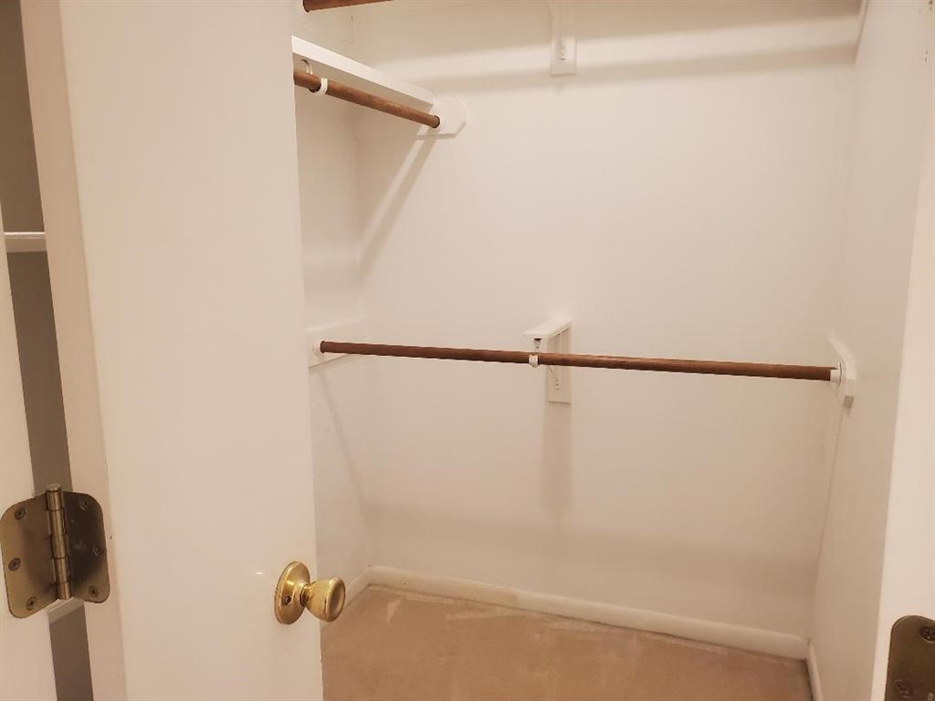 Holly Lake - Residential