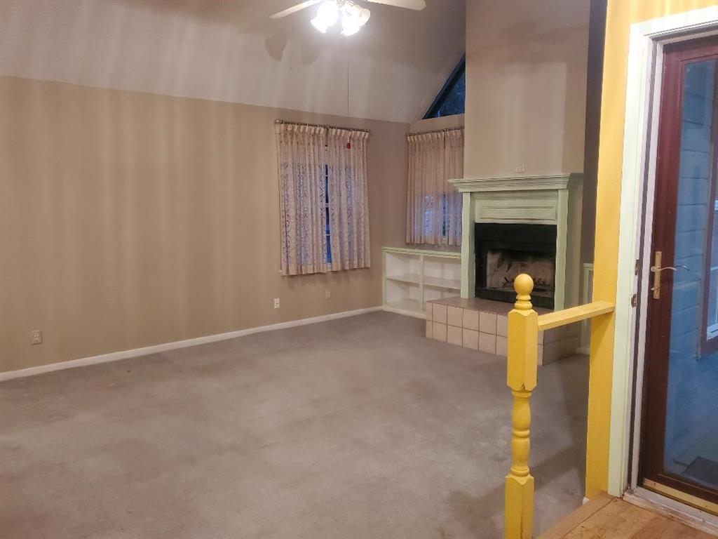 Holly Lake - Residential