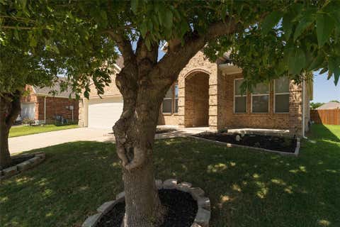 Tiny photo for 66 Lucas Lane, Edgecliff Village, TX 76134 (MLS # 21340243)