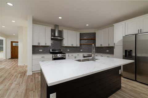 Tiny photo for 66 Lucas Lane, Edgecliff Village, TX 76134 (MLS # 21340243)