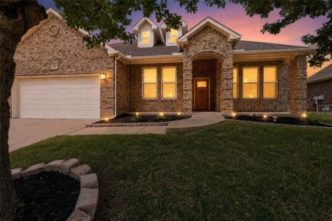 Photo of 66 Lucas Lane, Edgecliff Village, TX 76134 (MLS # 21340243)