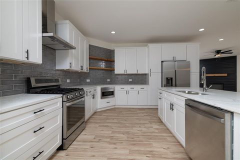 Tiny photo for 66 Lucas Lane, Edgecliff Village, TX 76134 (MLS # 21340243)