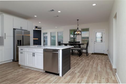 Tiny photo for 66 Lucas Lane, Edgecliff Village, TX 76134 (MLS # 21340243)