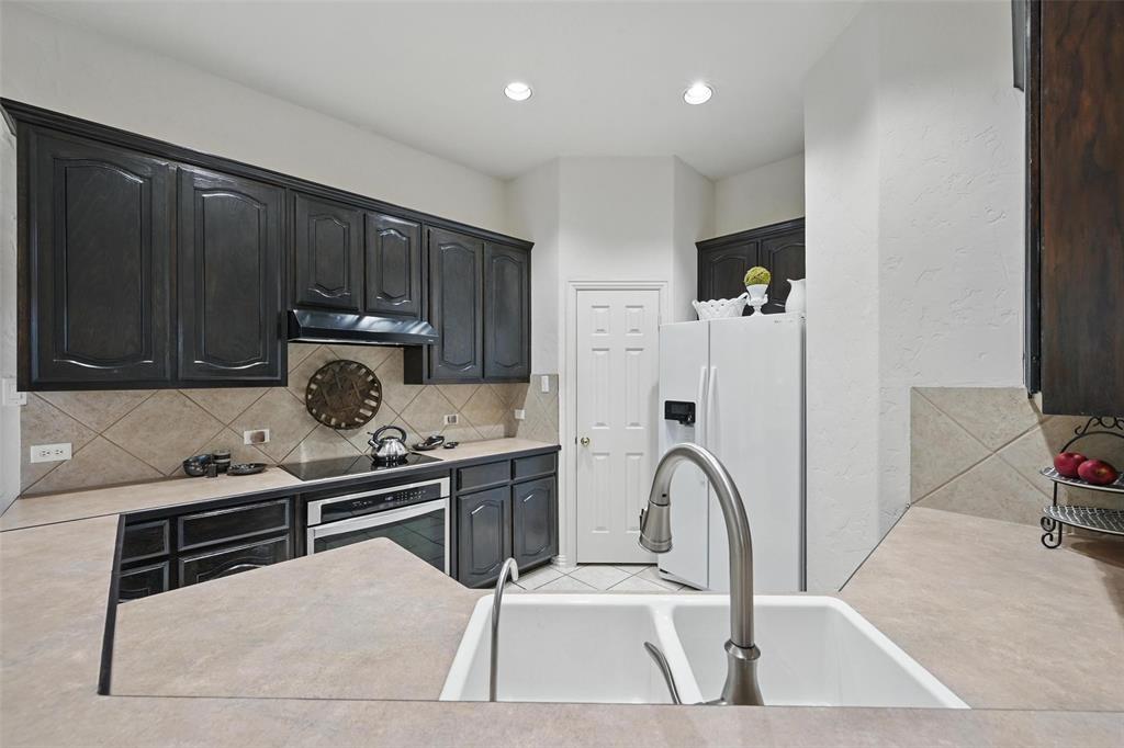 Lantana, Texas 76226, United States, 3 Bedrooms Bedrooms, ,3 BathroomsBathrooms,Residential,Active,141596