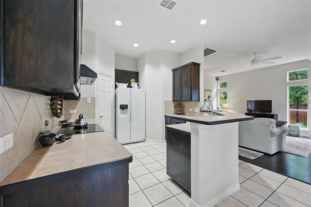 Lantana, Texas 76226, United States, 3 Bedrooms Bedrooms, ,3 BathroomsBathrooms,Residential,Active,141596