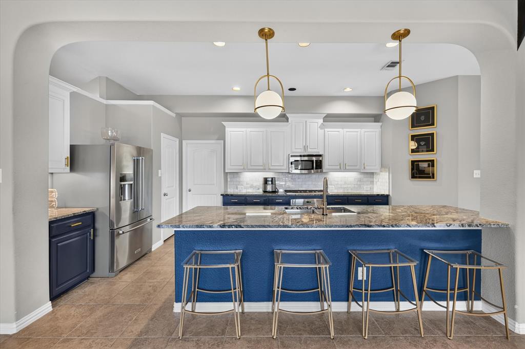 2409 Lakebend Drive