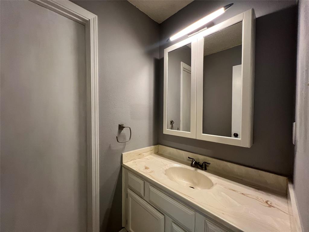 Huntington Village Add - Residential Lease