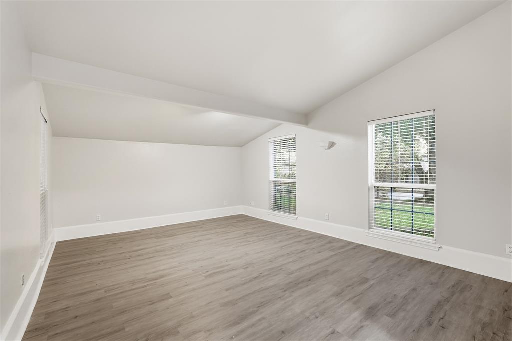 Oaks 01 - Residential