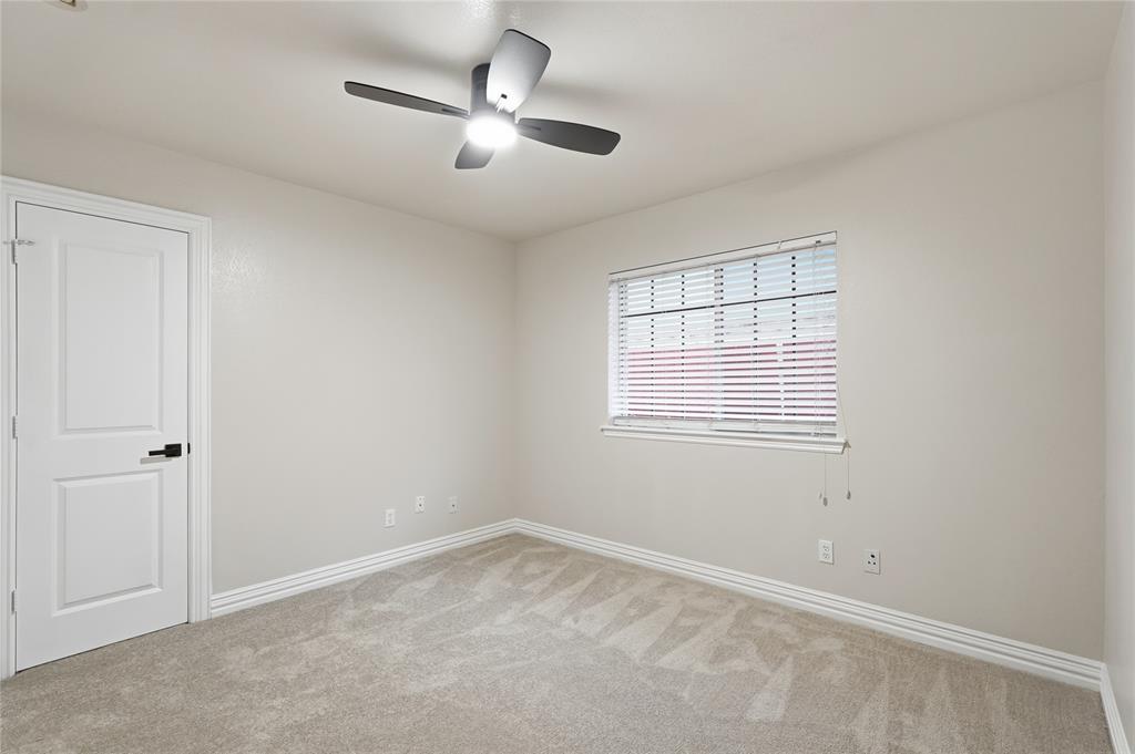 Oaks 01 - Residential