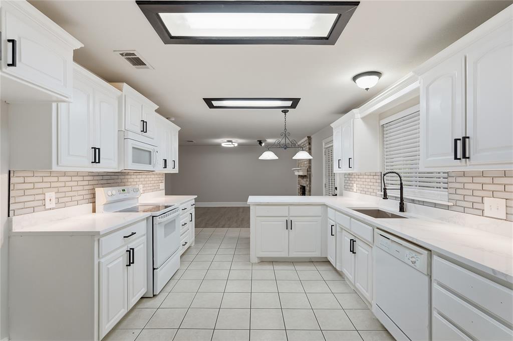 Oaks 01 - Residential