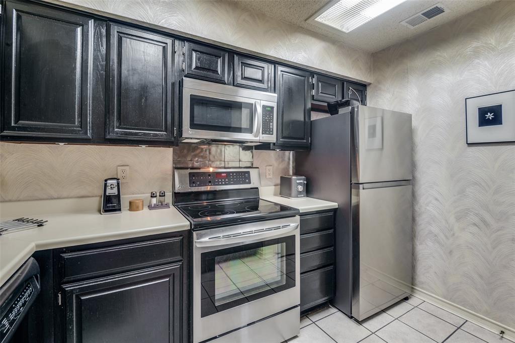 2100 Friendly Drive 3014