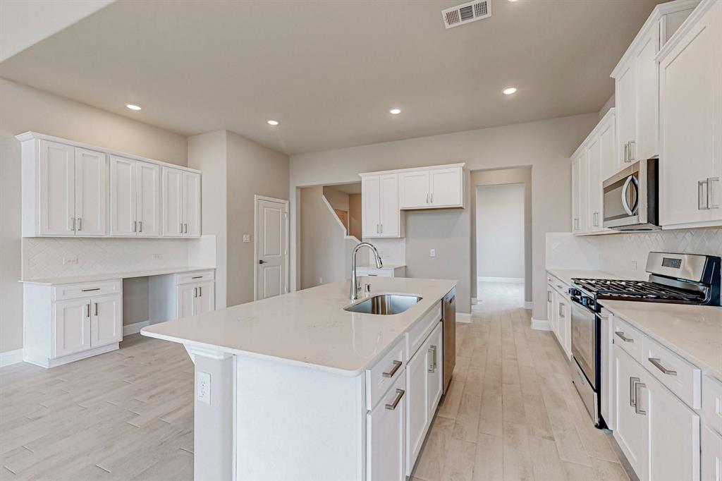 ANACAPRI PHASE 1A - Residential Lease