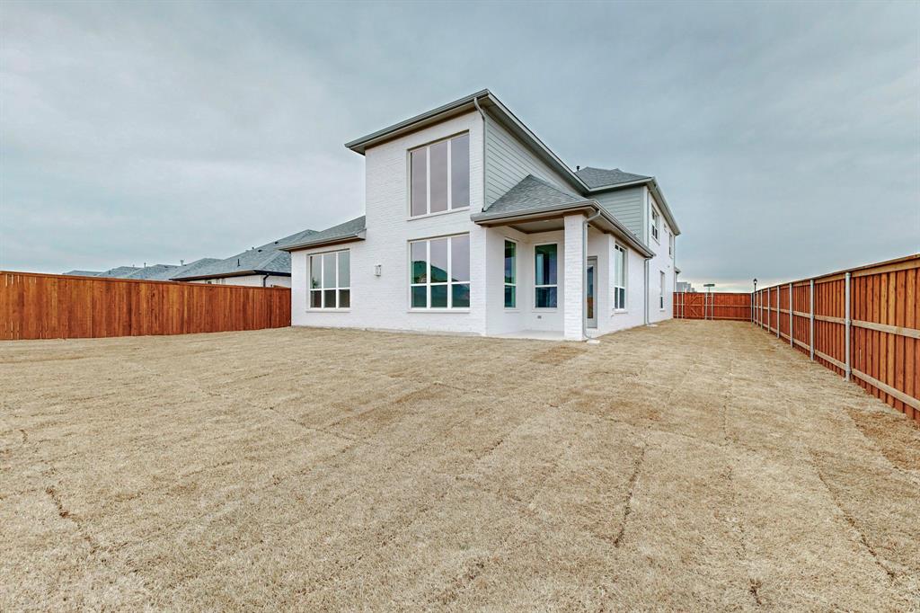 ANACAPRI PHASE 1A - Residential Lease