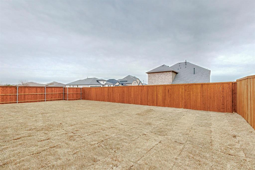 ANACAPRI PHASE 1A - Residential Lease