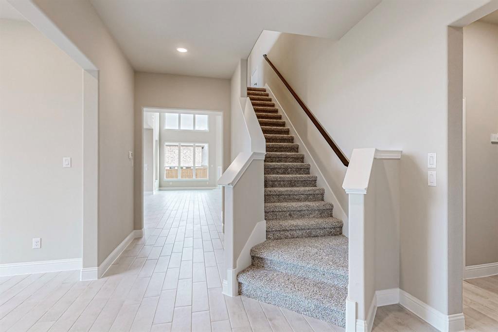 ANACAPRI PHASE 1A - Residential Lease