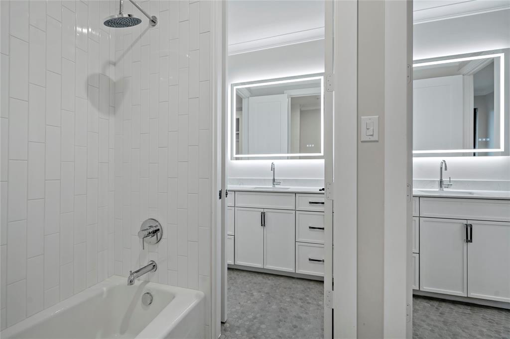 Williams-Caruth Terrace - Residential