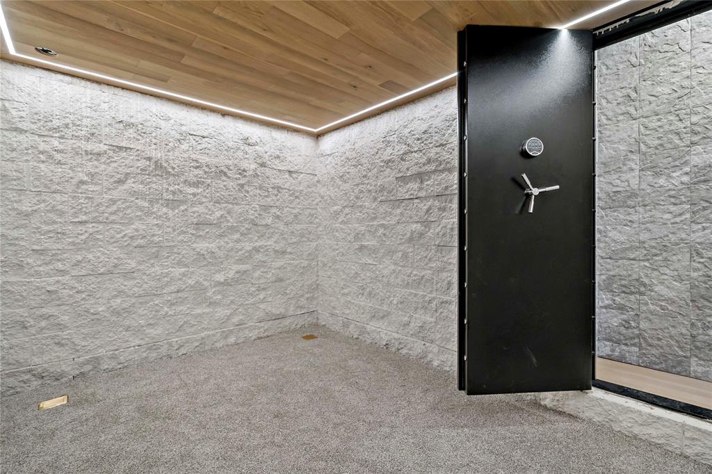 Williams-Caruth Terrace - Residential