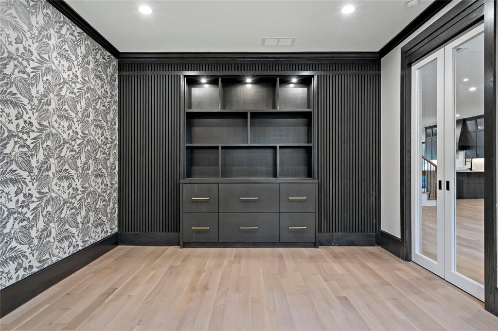 Williams-Caruth Terrace - Residential