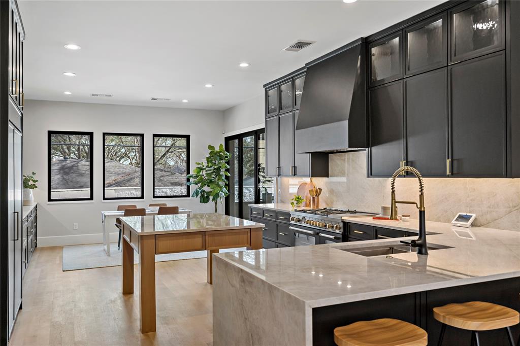 Williams-Caruth Terrace - Residential