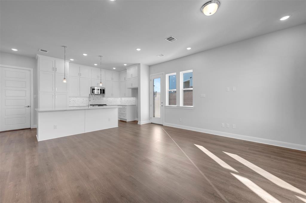 Painted Tree-Woodland West - Residential