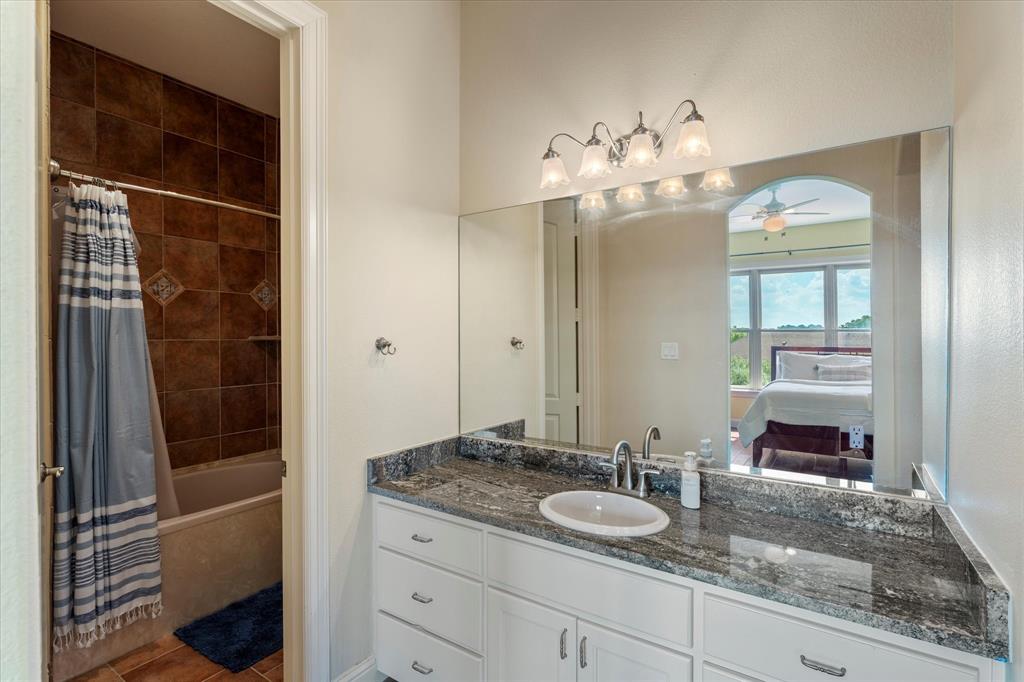 Country Club Estates III - Residential