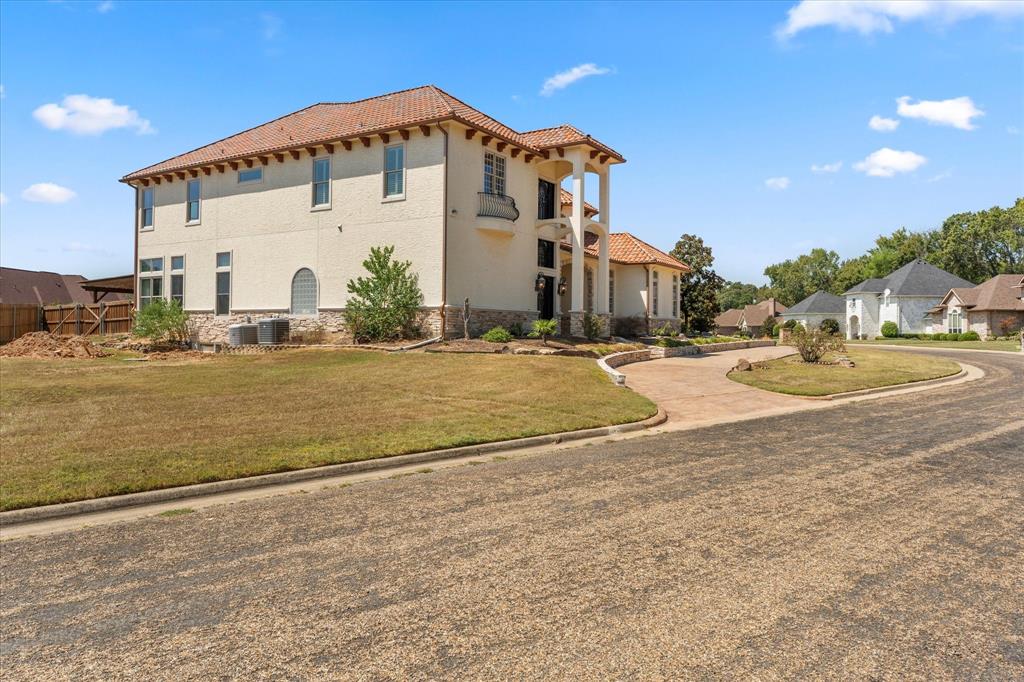 224 Kathryn Court