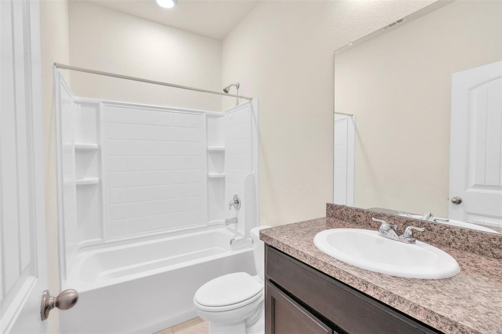 Trinity Oaks - Residential Lease