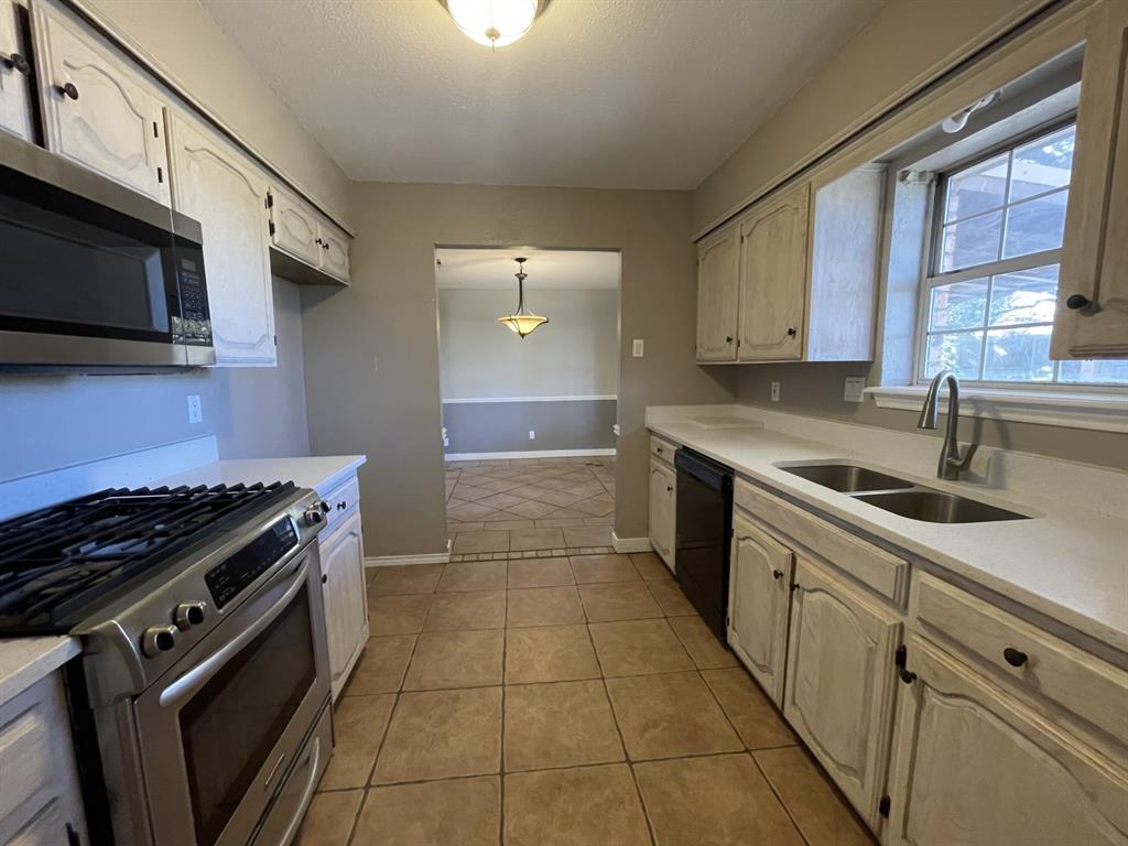 River Oaks #1 - Residential Lease