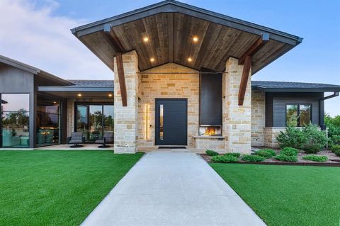 Tiny photo for 988 English Road, Rockwall, TX 75032 (MLS # 21065424)