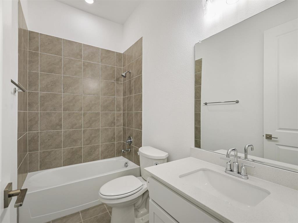 Lexington Estates Ph 1 - Residential Lease