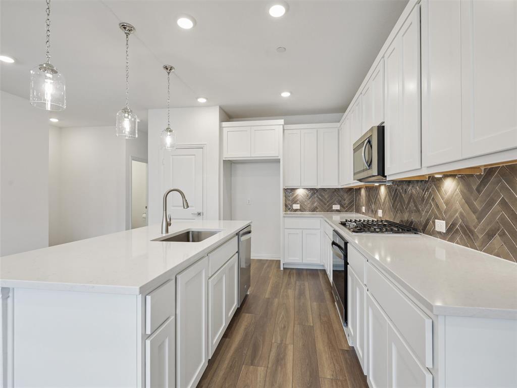 Lexington Estates Ph 1 - Residential Lease