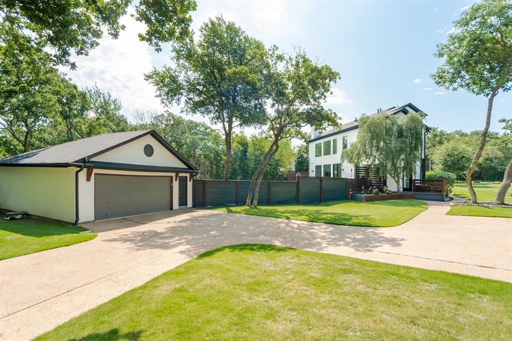 2856 Peninsula Drive