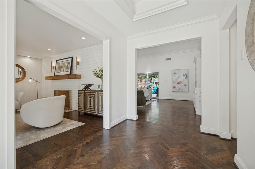 6609 Ridgeview Circle