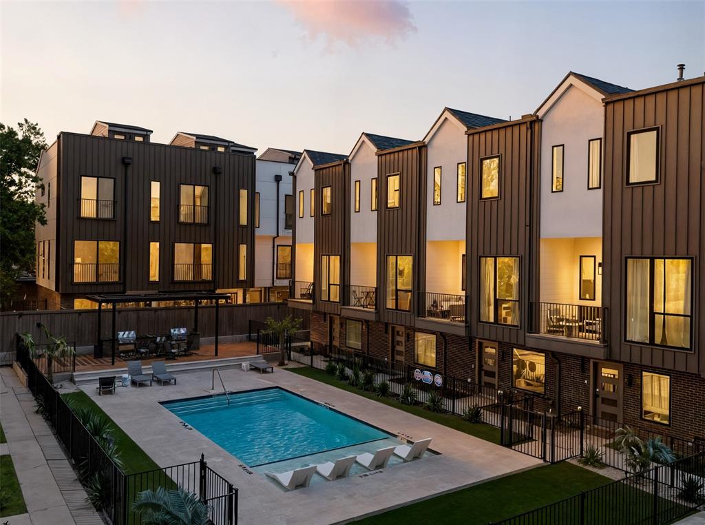 MIDTOWN HEIGHTS CONDOMINIUM - Residential Lease