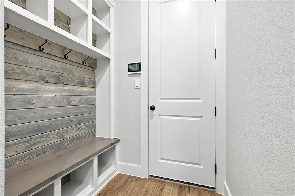 Cross Fence Oak Vista - Residential